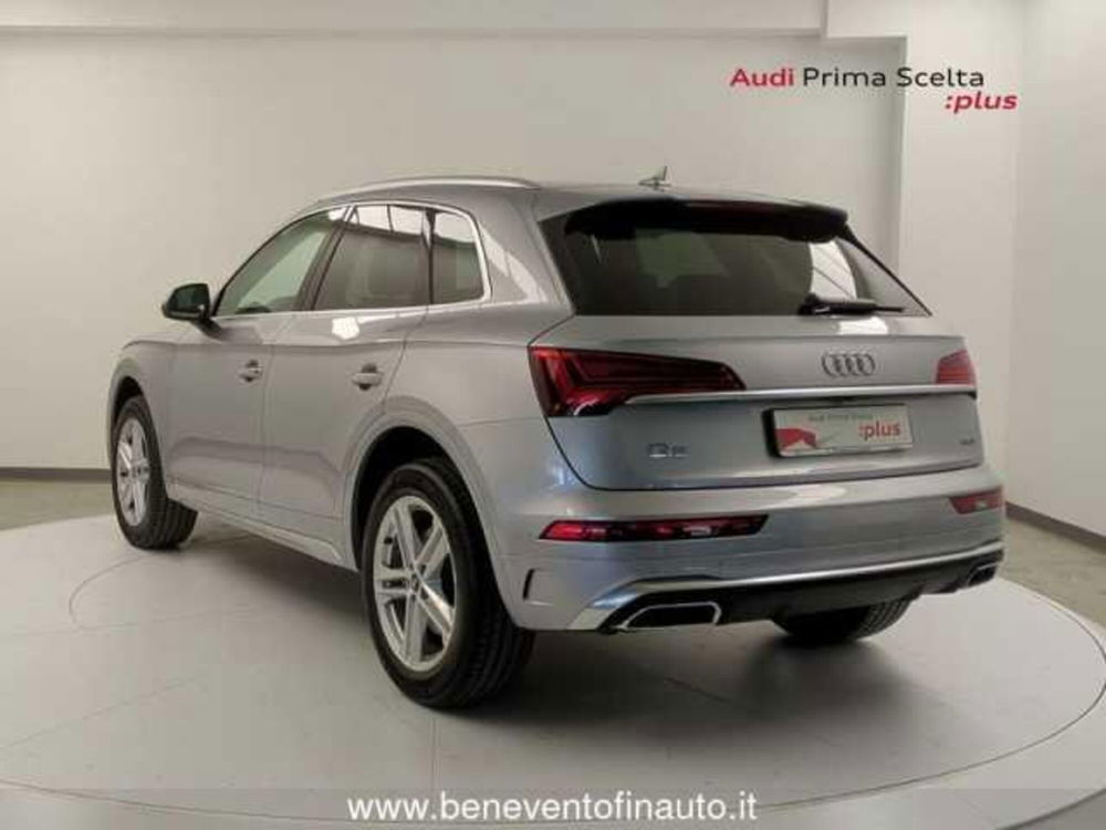 Audi Q5 40 TDI 204 CV quattro S tronic  del 2023 usata a Pratola Serra (5)