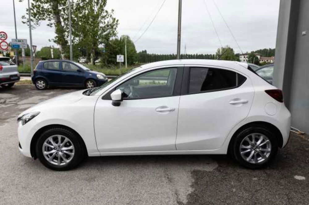 Mazda Mazda2 1.5 Skyactiv-G 90 CV Evolve  del 2015 usata a Silea (3)