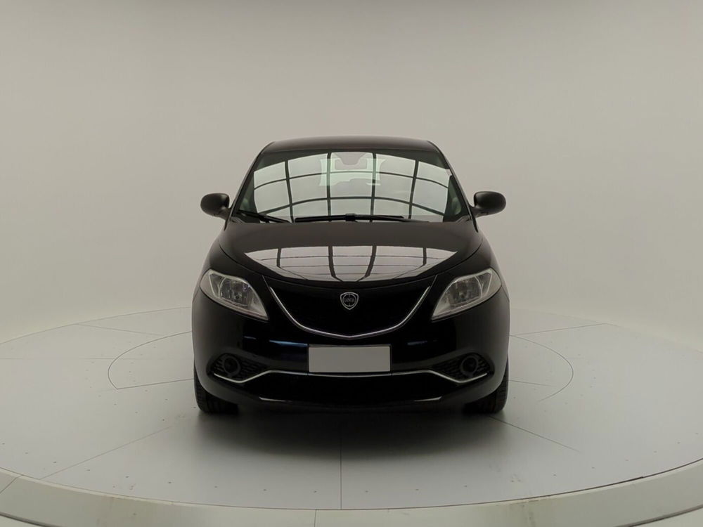 Lancia Ypsilon usata a Avellino (2)