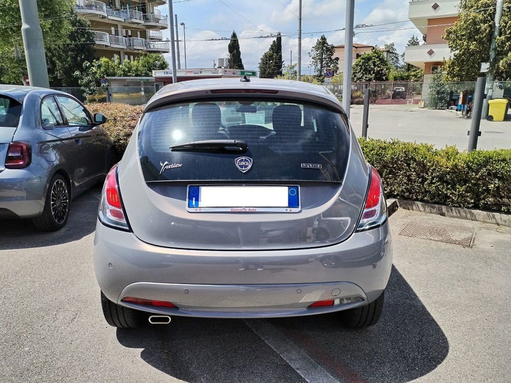 Lancia Ypsilon usata a Chieti (2)