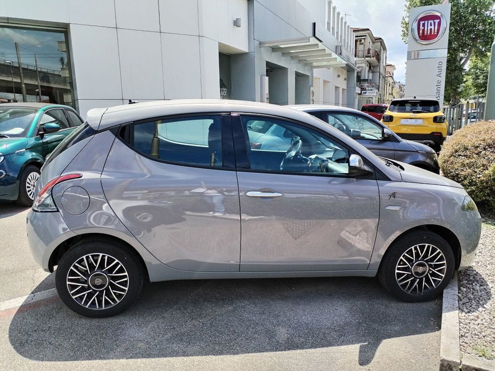 Lancia Ypsilon usata a Chieti (4)