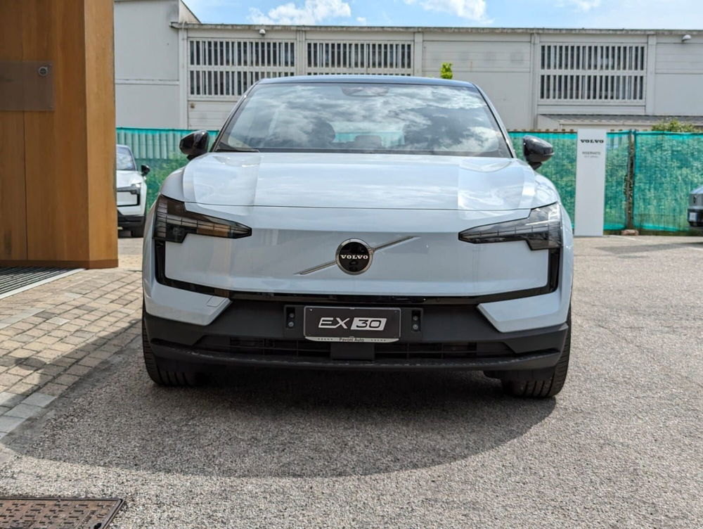 Volvo EX30 nuova a Pescara