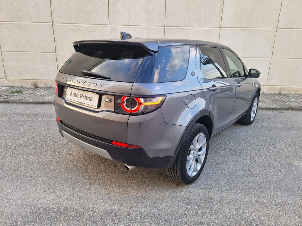 Land Rover Discovery Sport 2.0 TD4 180 CV HSE  del 2016 usata a Marcianise (2)