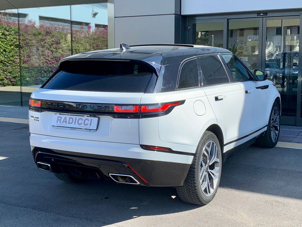 Land Rover Range Rover Velar 3.0 V6 SD6 300 CV R-Dynamic SE del 2018 usata a Bari (2)