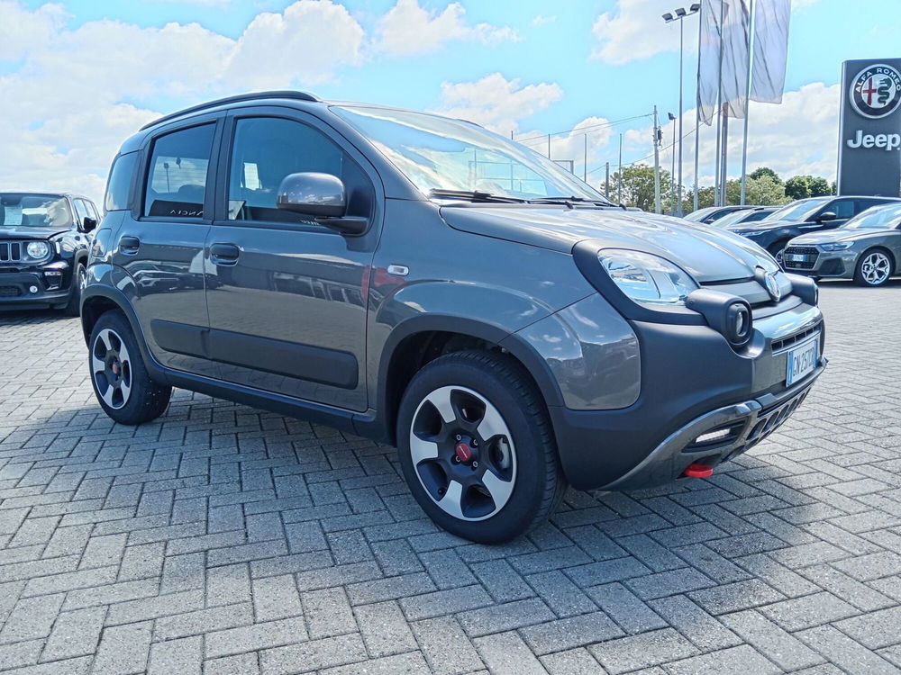 Fiat Panda Cross Cross 1.0 FireFly S&S Hybrid  del 2023 usata a Alessandria (3)