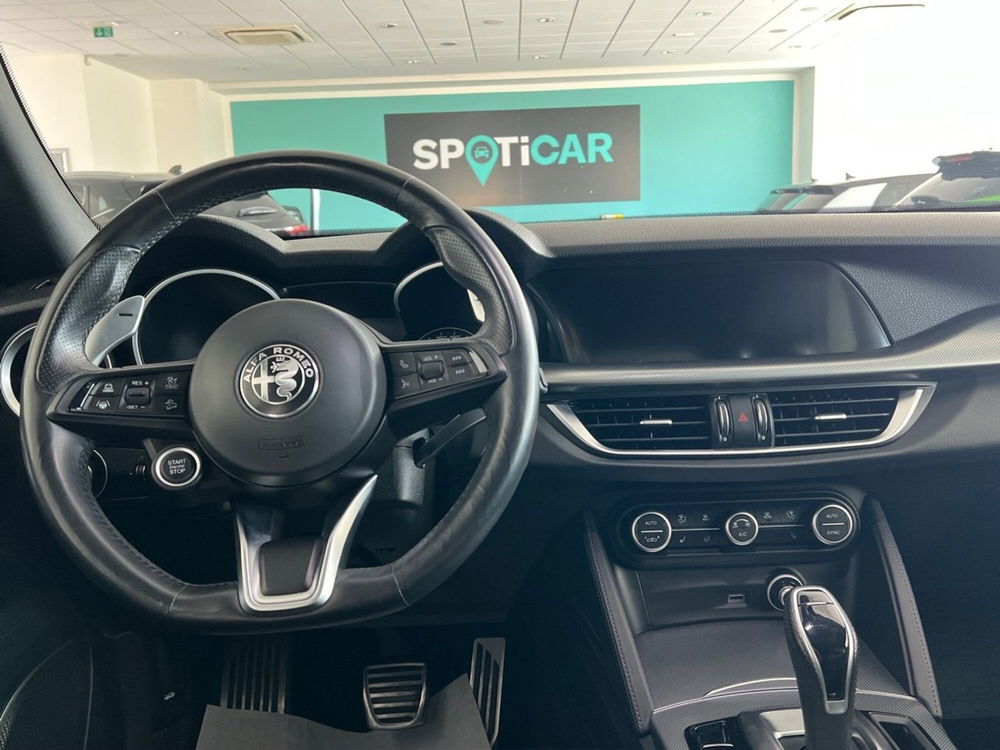 Alfa Romeo Stelvio usata a Pescara (9)