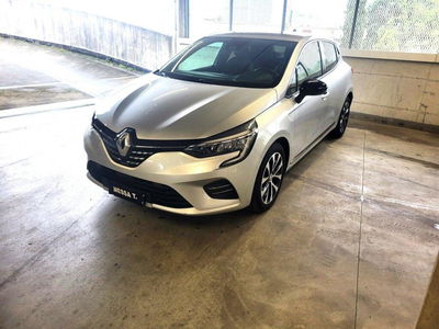 Renault Clio TCe 90 CV 5 porte Techno  del 2023 usata a Monza