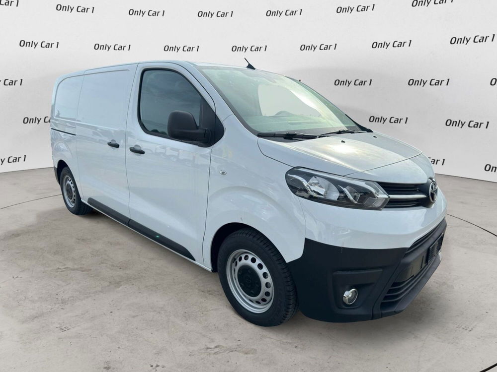 Toyota Proace nuova a Ferrara (2)