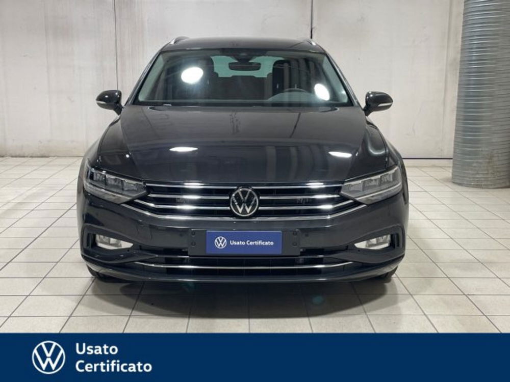 Volkswagen Passat nuova a Vicenza (2)