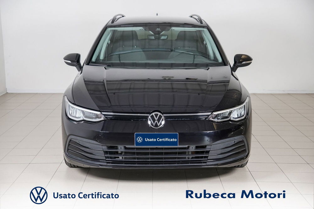 Volkswagen Golf Variant 1.5 TGI DSG Life del 2021 usata a Citta' della Pieve (2)