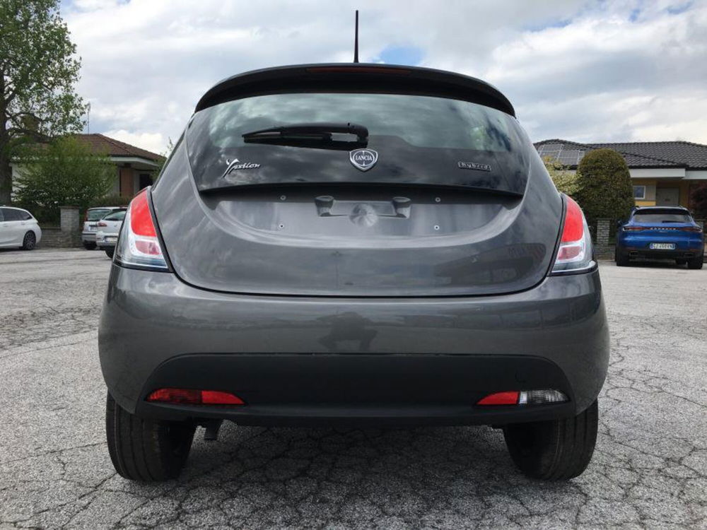 Lancia Ypsilon nuova a Cuneo (5)