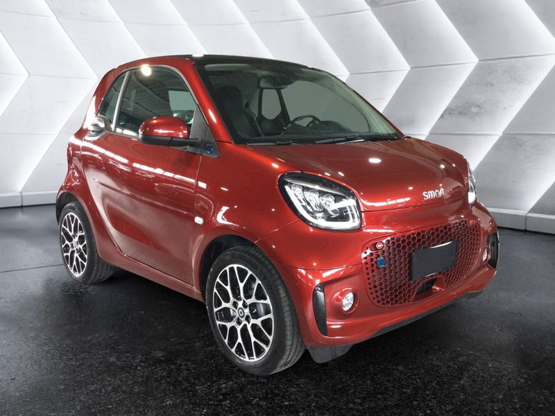 smart Fortwo EQ Prime Nightsky del 2021 usata a Caserta