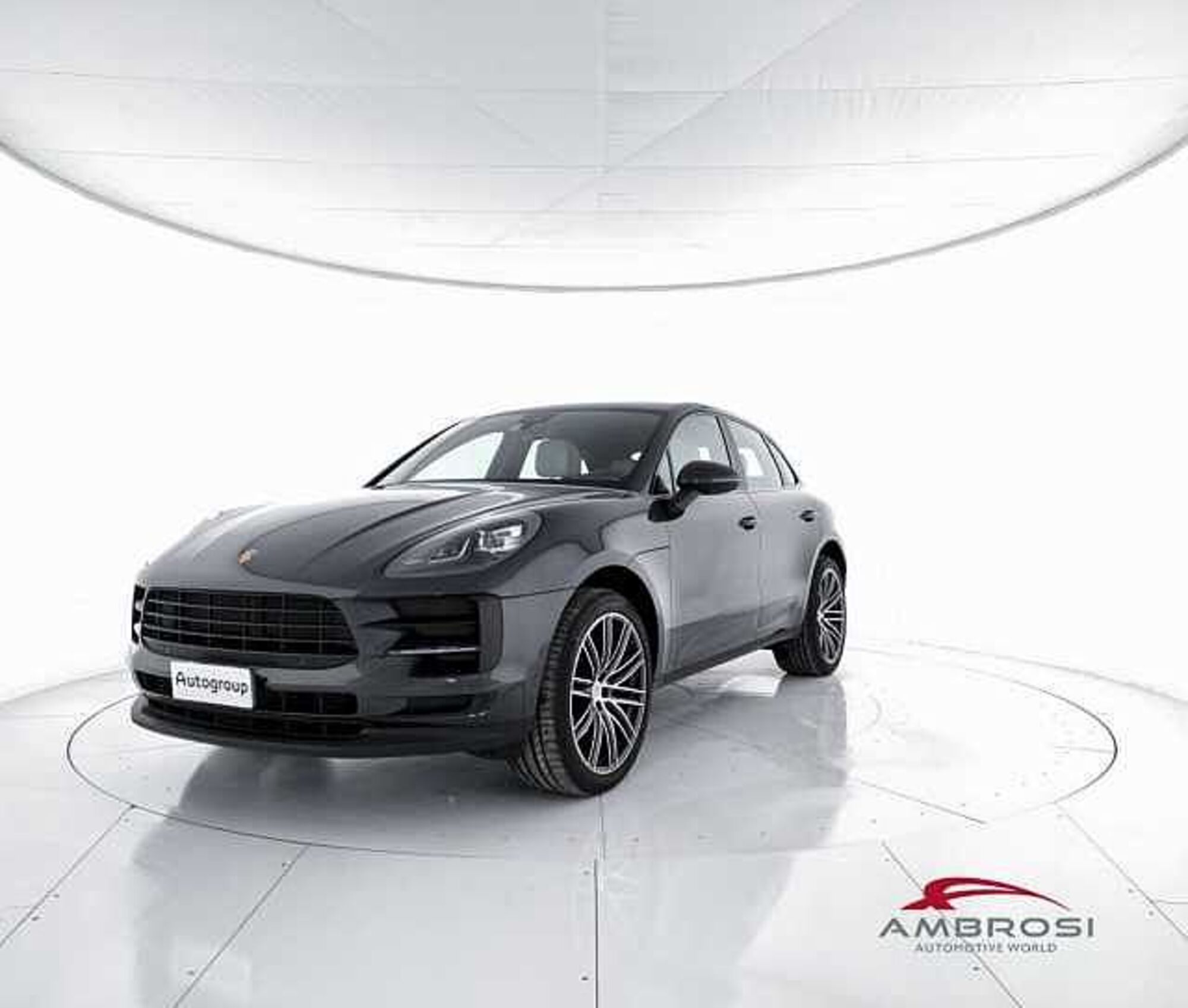 Porsche Macan 2.0  del 2020 usata a Corciano