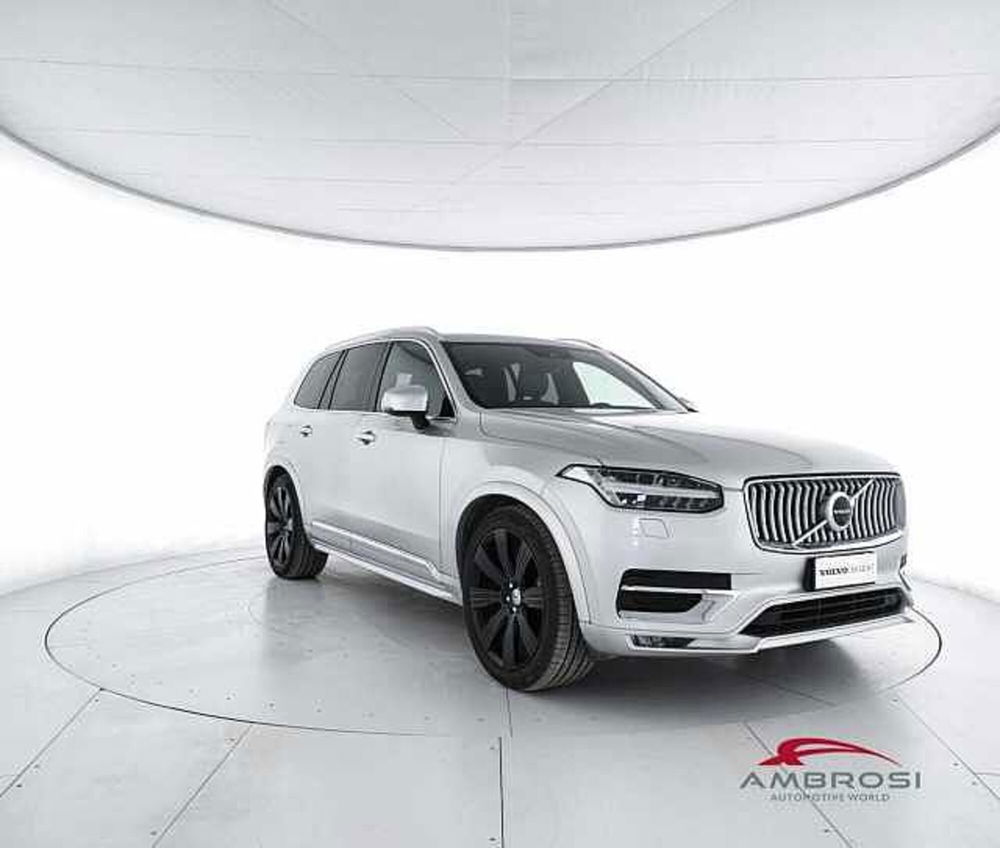 Volvo XC90 D5 AWD Geartronic Inscription  del 2020 usata a Corciano (2)