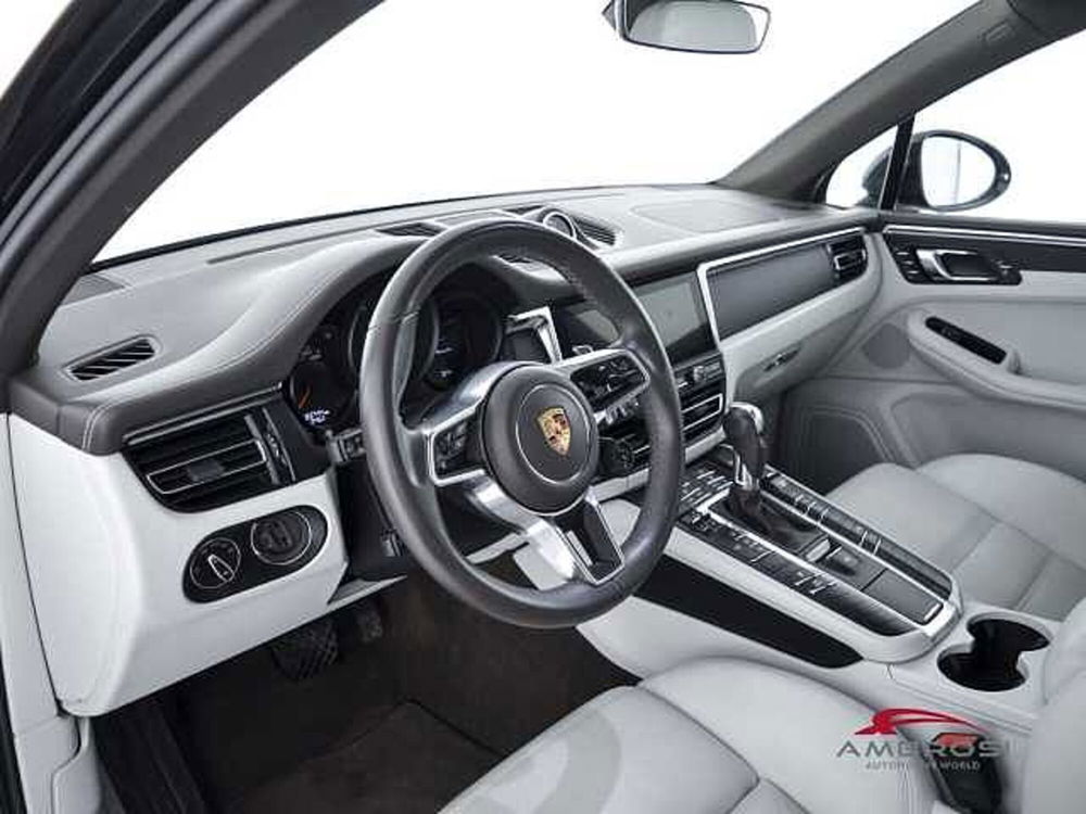 Porsche Macan usata a Viterbo (9)