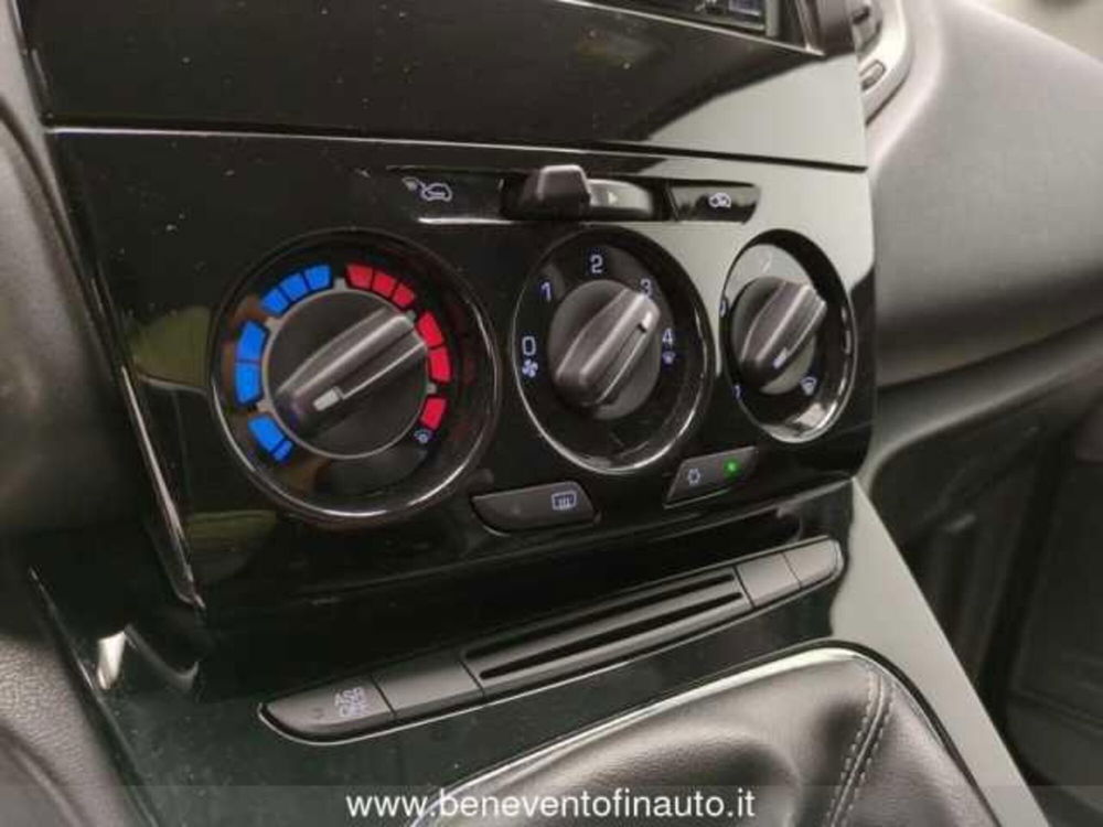 Lancia Ypsilon usata a Avellino (14)