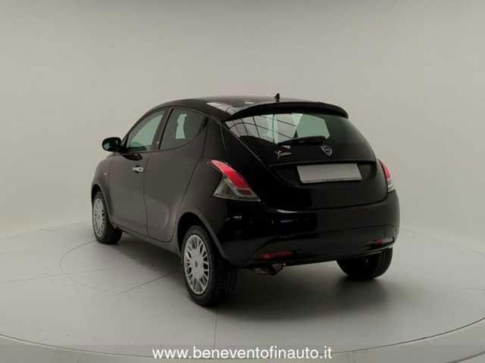 Lancia Ypsilon usata a Avellino (5)