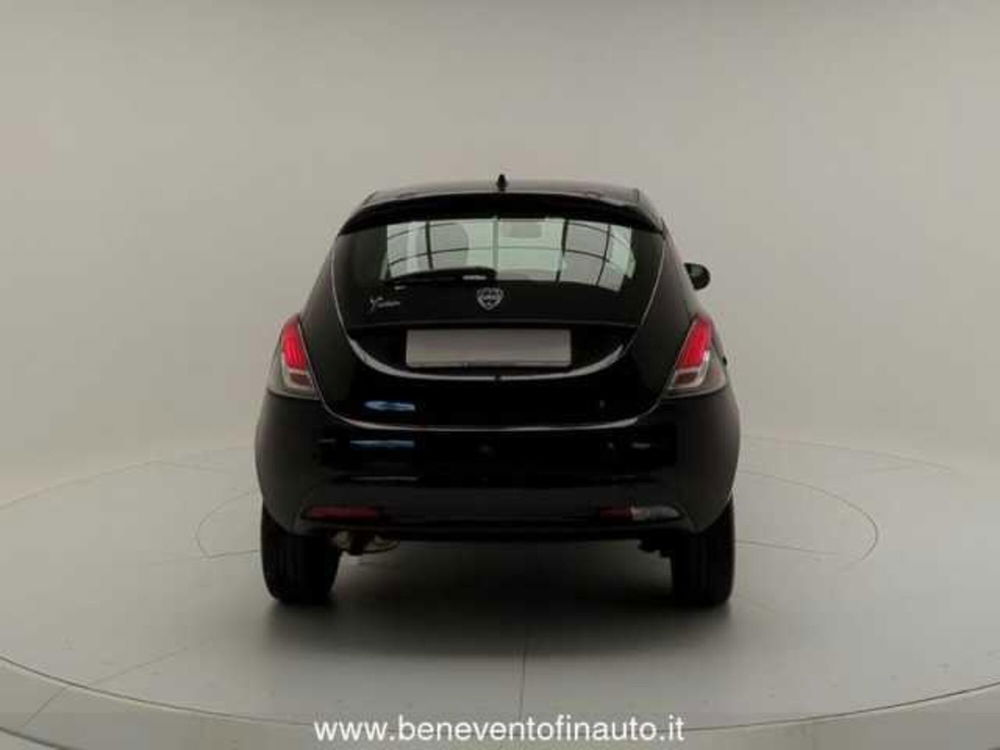 Lancia Ypsilon usata a Avellino (6)