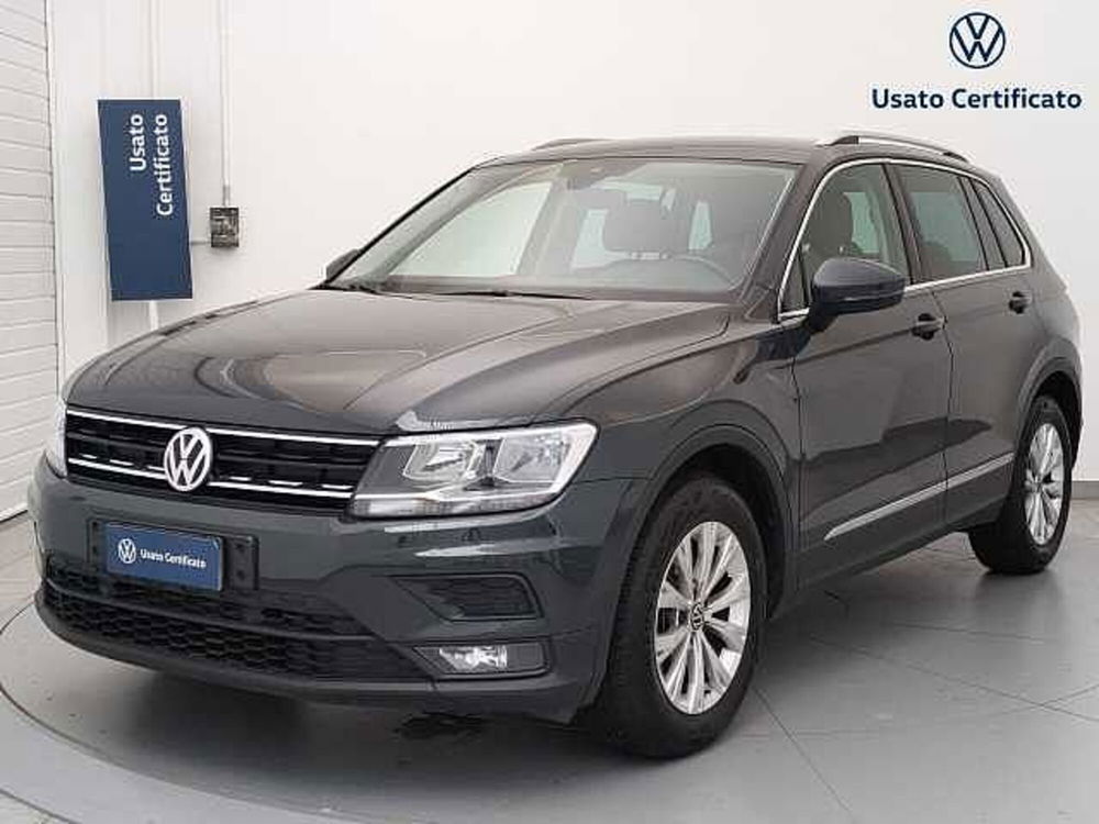 Volkswagen Tiguan 2.0 TDI SCR DSG Business BlueMotion Technology  del 2020 usata a Busto Arsizio