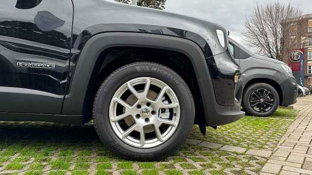 Jeep Renegade nuova a Milano (6)