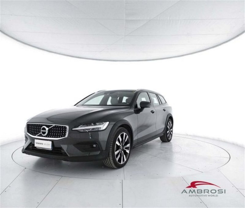 Volvo V60 Cross Country D4 AWD Geartronic Pro  del 2019 usata a Corciano