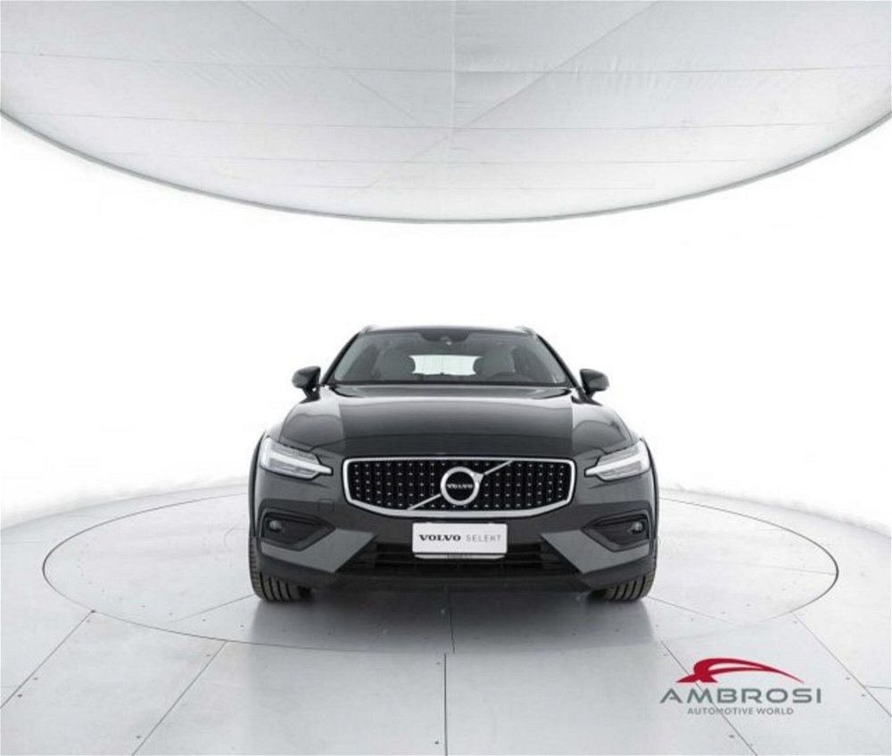 Volvo V60 Cross Country D4 AWD Geartronic Pro  del 2019 usata a Corciano (5)