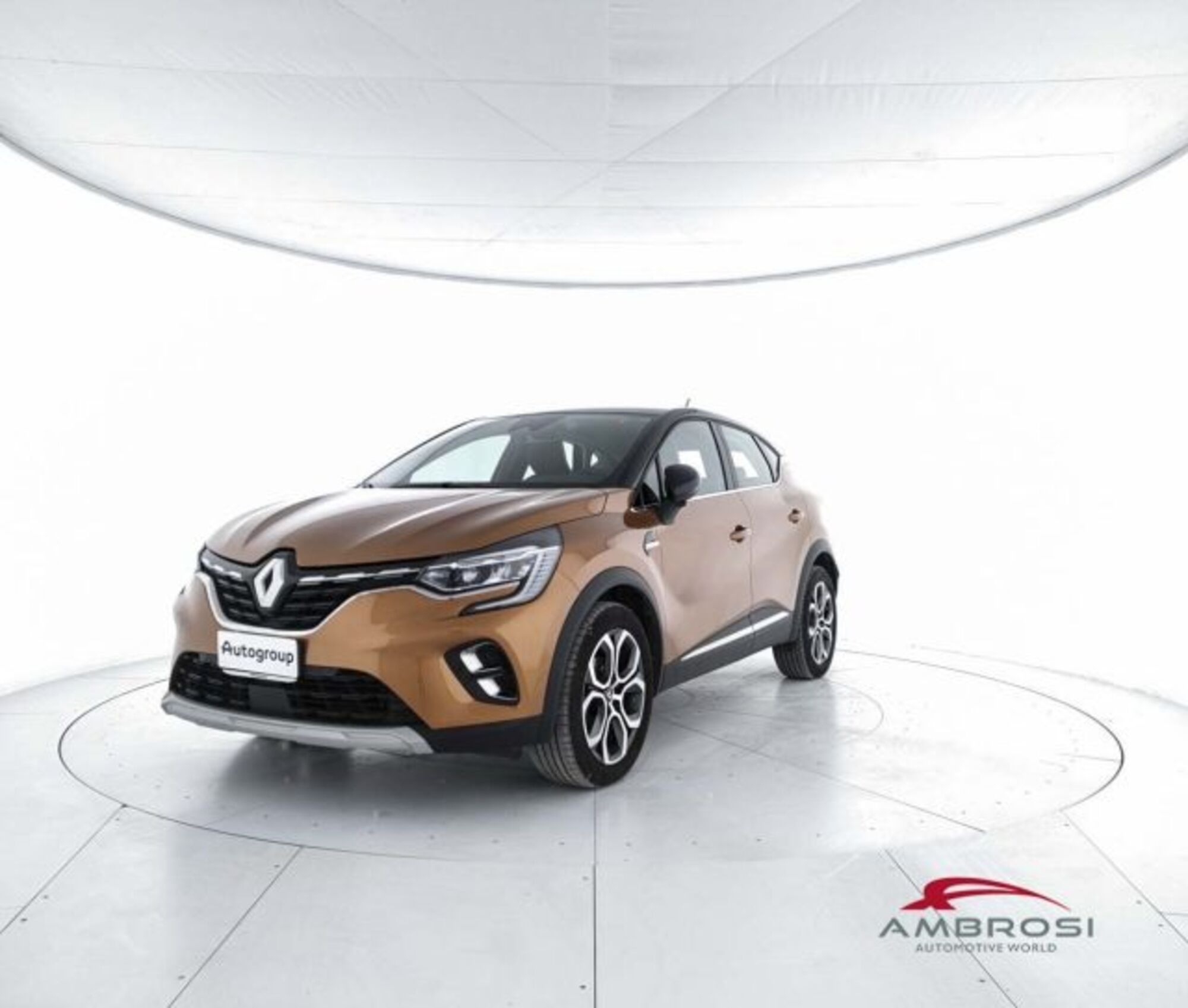 Renault Captur TCe 155 CV EDC FAP Intens  del 2020 usata a Corciano