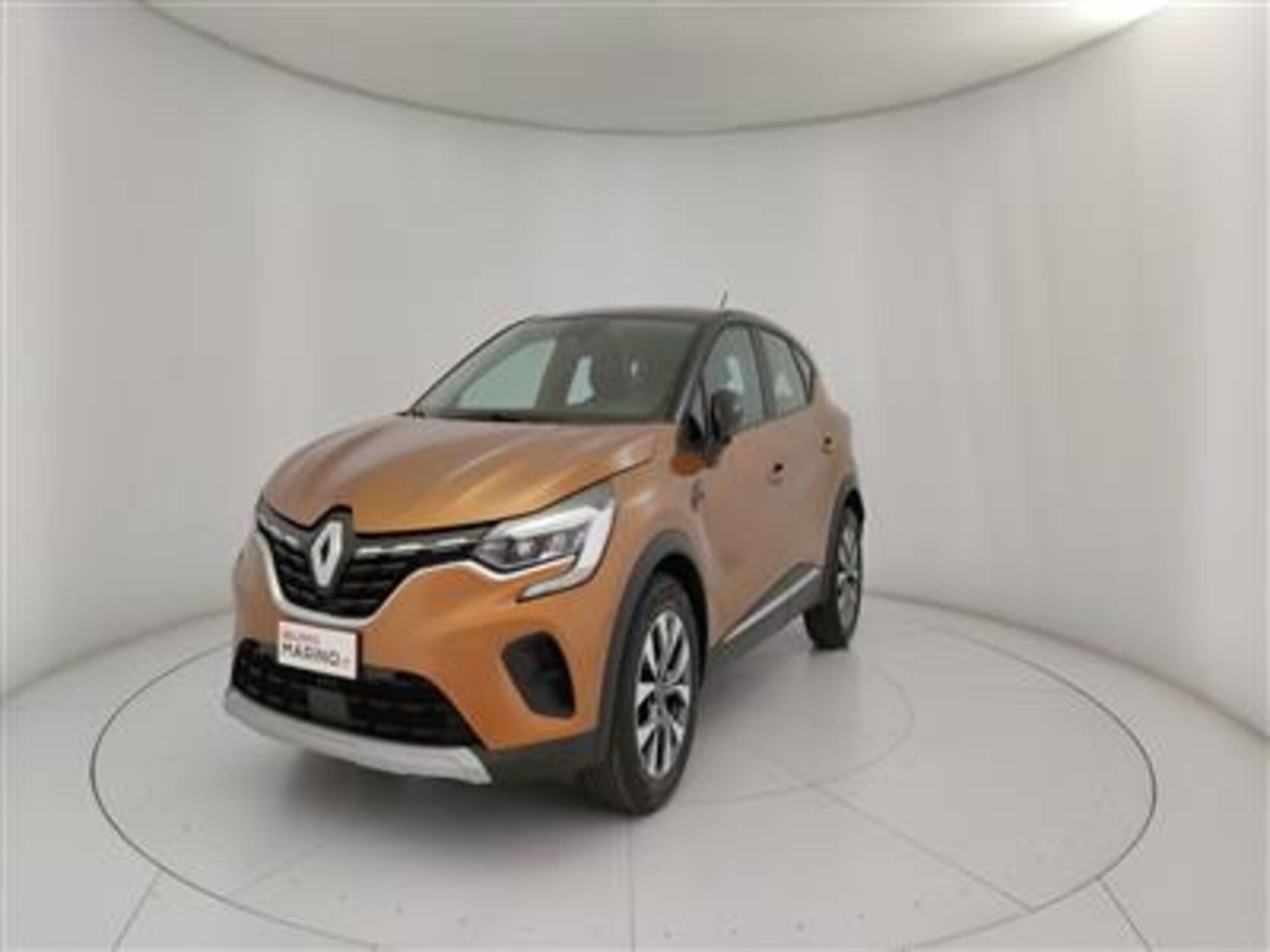 Renault Captur TCe 100 CV Zen  del 2021 usata a Bari