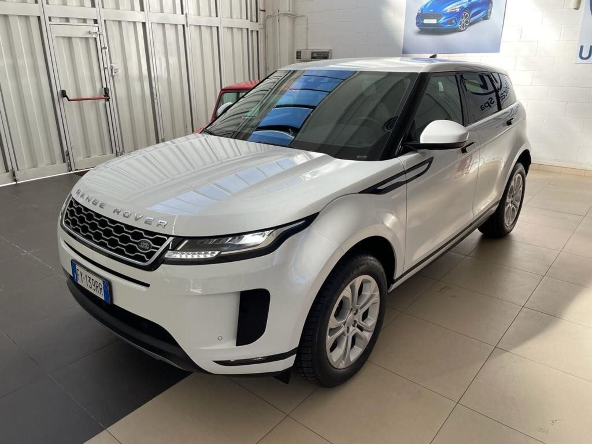 Land Rover Range Rover Evoque 2.0D I4-L.Flw 150 CV AWD Auto HSE del 2019 usata a Alessandria