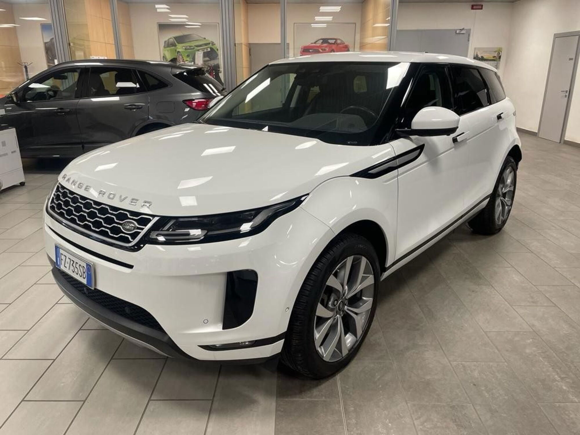 Land Rover Range Rover Evoque 2.0D I4-L.Flw 150 CV AWD Auto SE del 2020 usata a Alessandria