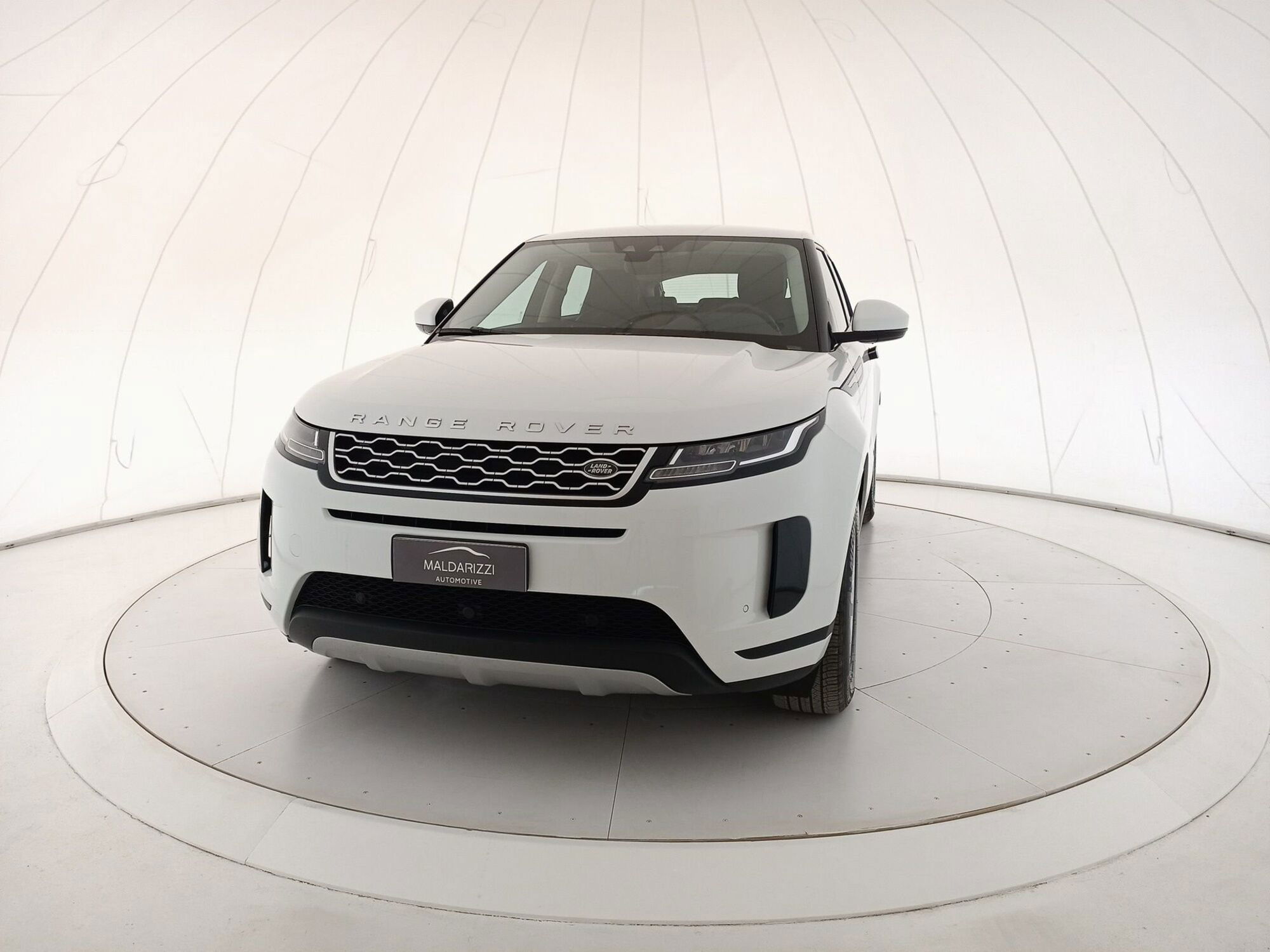 Land Rover Range Rover Evoque 2.0D I4-L.Flw 150 CV AWD Auto R-Dynamic del 2019 usata a Bari