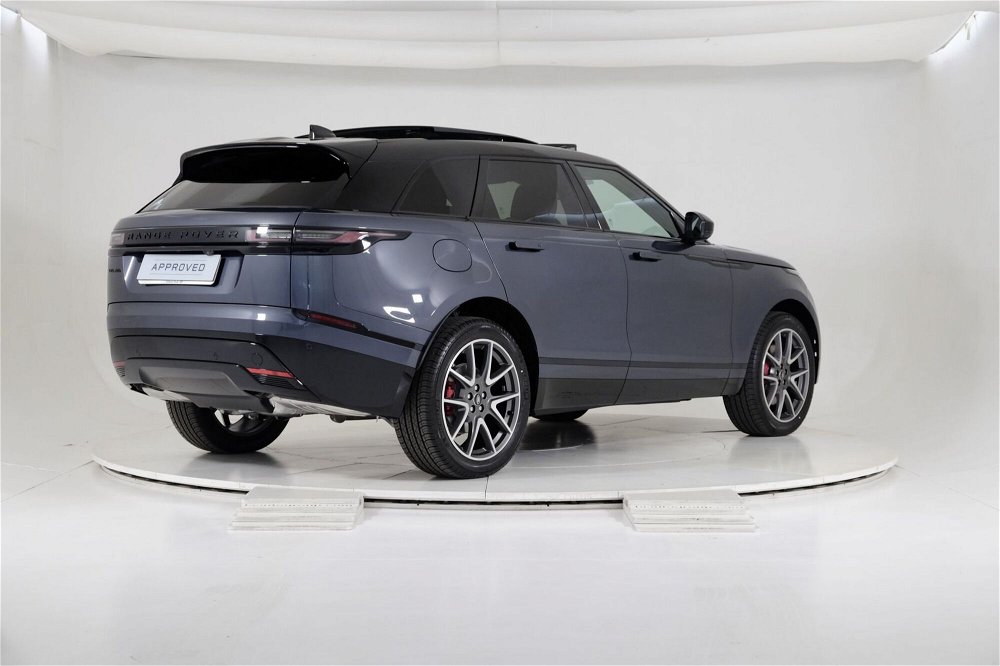 Land Rover Range Rover Velar 2.0 I4 PHEV 404 CV R-Dynamic HSE  nuova a Torino (4)