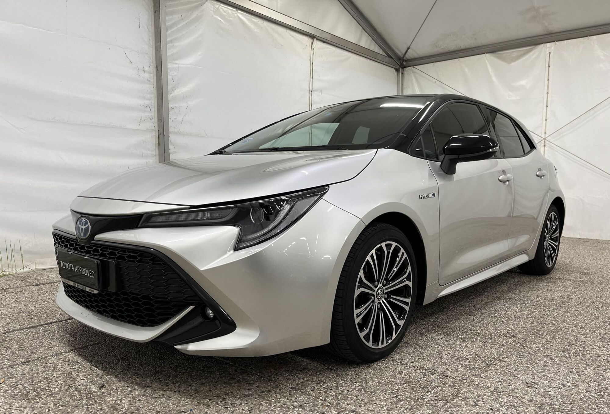 Toyota Corolla 2.0 Hybrid Style  del 2019 usata a Verano Brianza