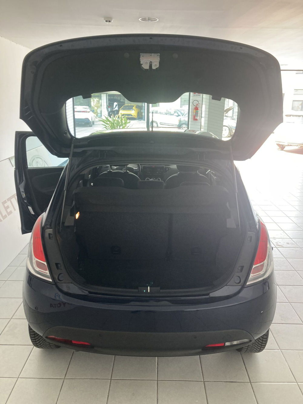 Lancia Ypsilon usata a Foggia (5)