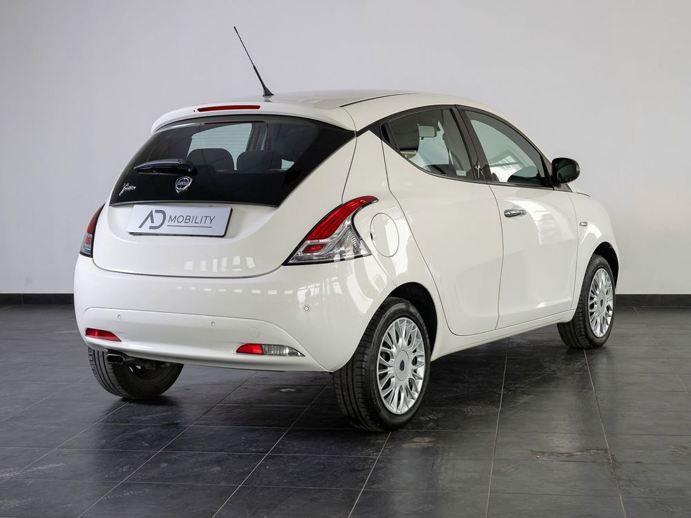 Lancia Ypsilon usata a Foggia (16)