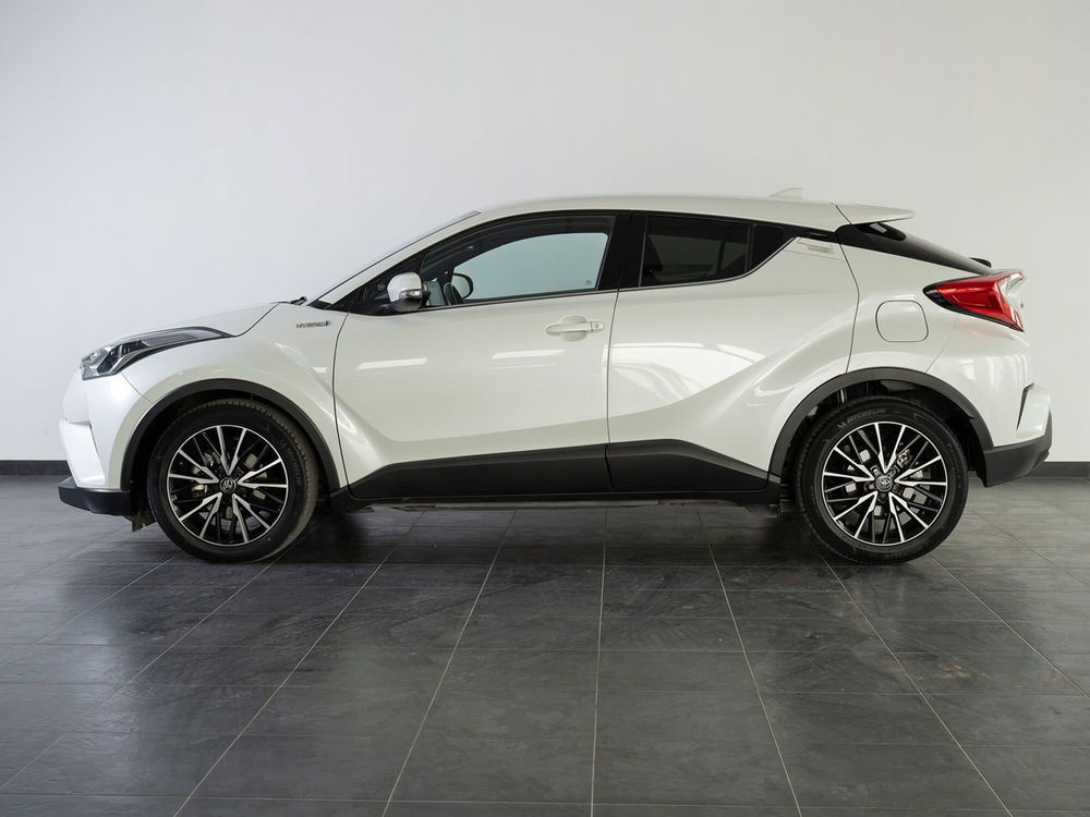 Toyota Toyota C-HR usata a Foggia (3)