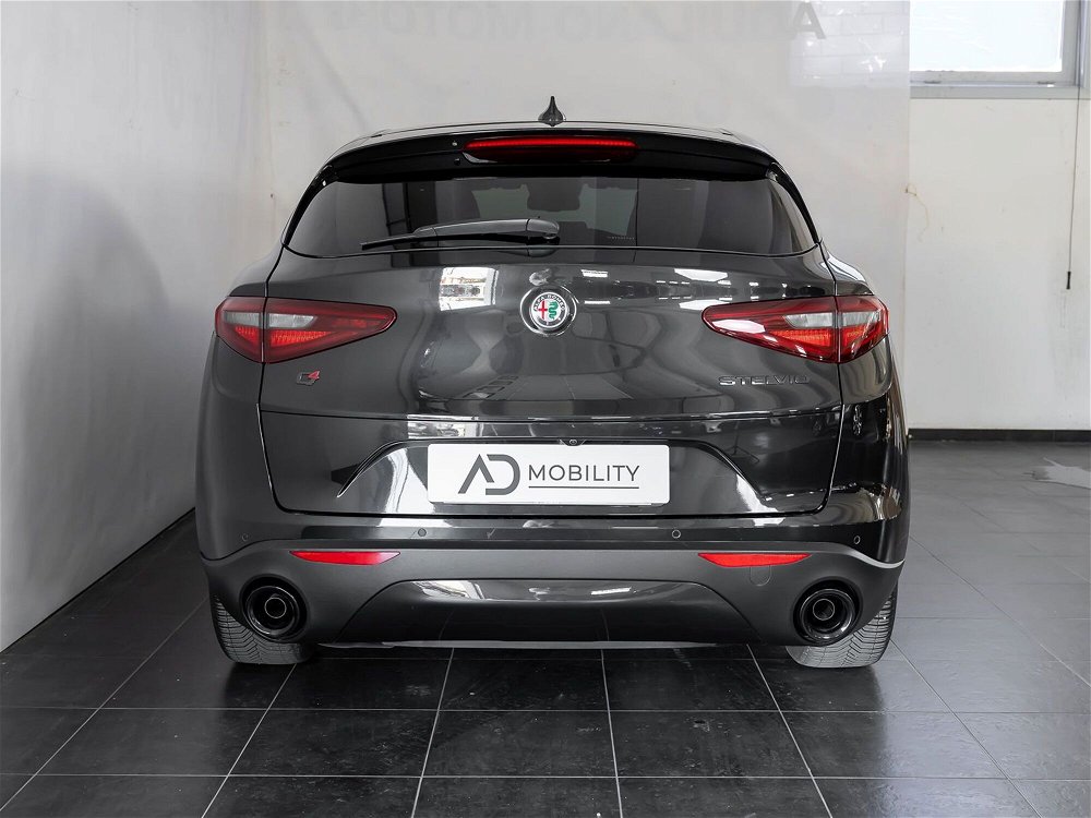 Alfa Romeo Stelvio Stelvio 2.2 Turbodiesel 190 CV AT8 Q4 Sprint  del 2021 usata a San Severo (3)