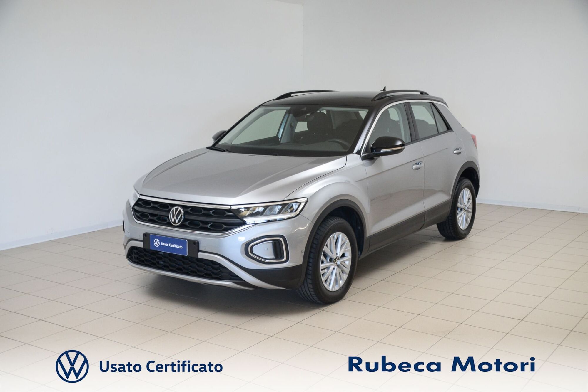 Volkswagen T-Roc 2.0 tdi Life 115cv del 2023 usata a Citta&#039; della Pieve