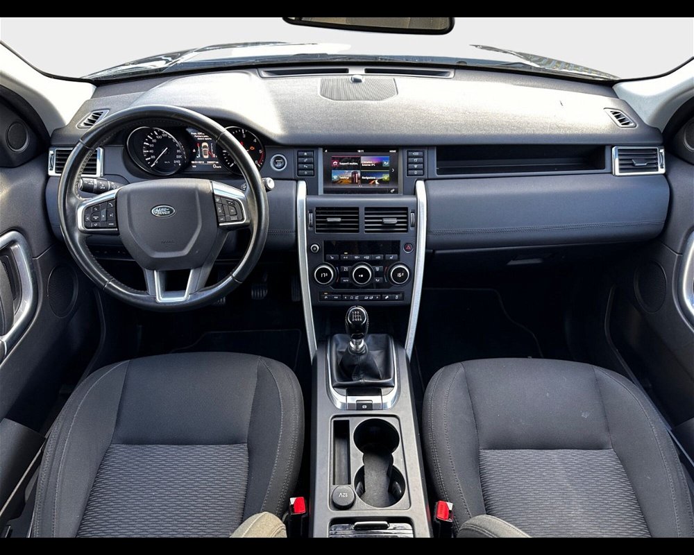 Land Rover Discovery Sport 2.0 TD4 150 CV SE  del 2016 usata a Monteriggioni (5)
