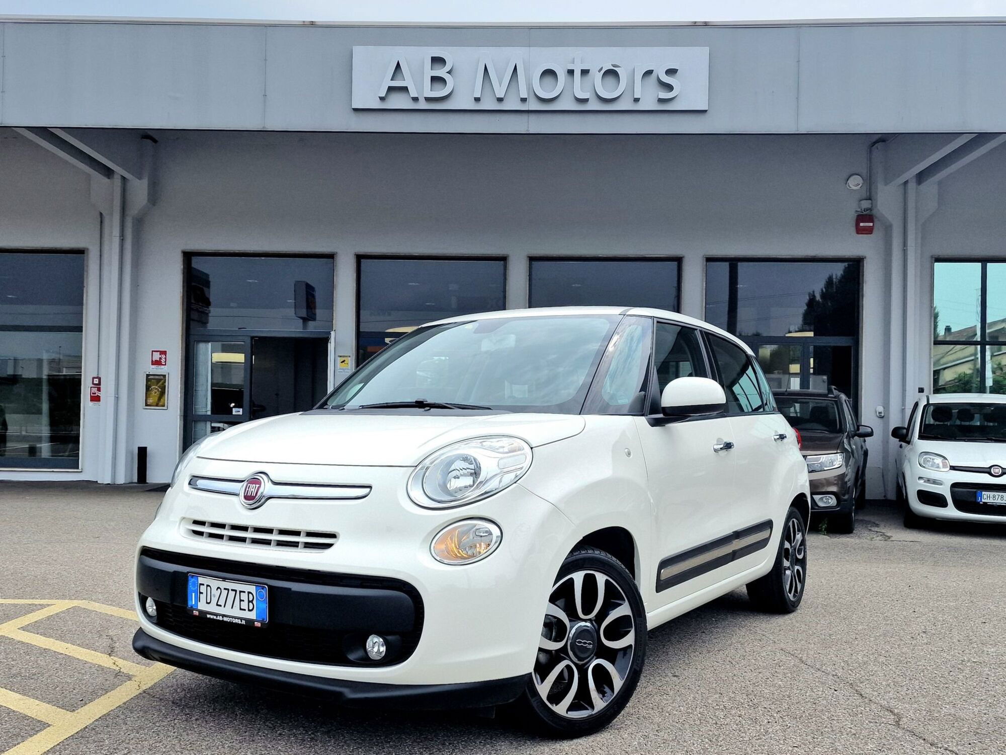 Fiat 500L 1.4 95 CV Pop Star  del 2015 usata a Gallarate