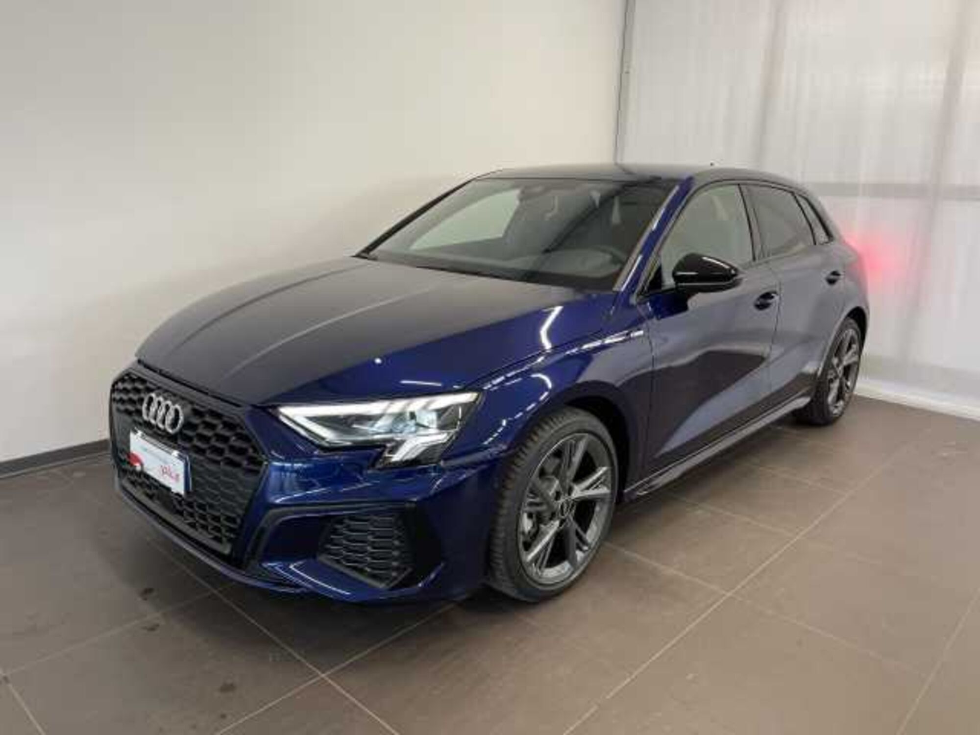 Audi A3 Sportback 30 TFSI S line edition nuova a Lucca