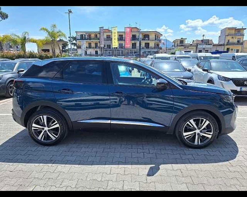 Peugeot 3008 BlueHDi 130 S&S EAT8 Allure Pack  del 2023 usata a Pozzuoli (4)