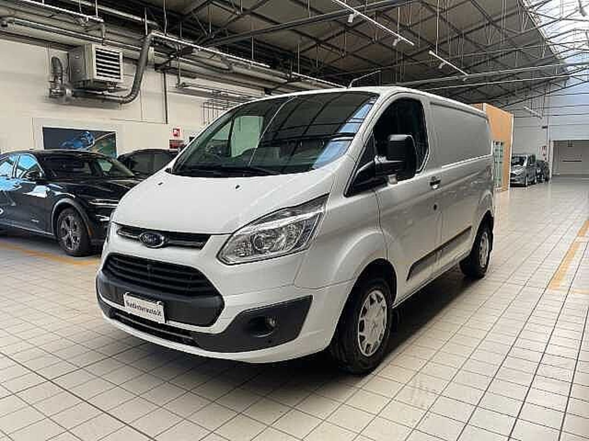 Ford Transit Custom Furgone 270 2.0 TDCi 130 PC Furgone Titanium del 2017 usata a Melegnano