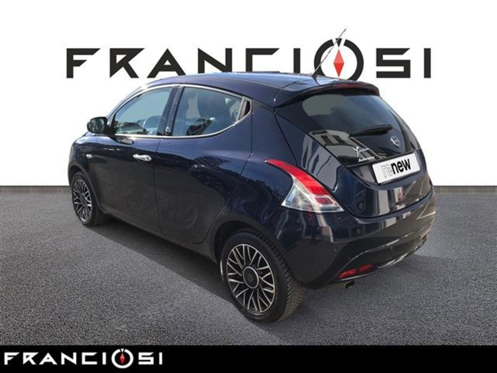 Lancia Ypsilon usata a Modena (4)