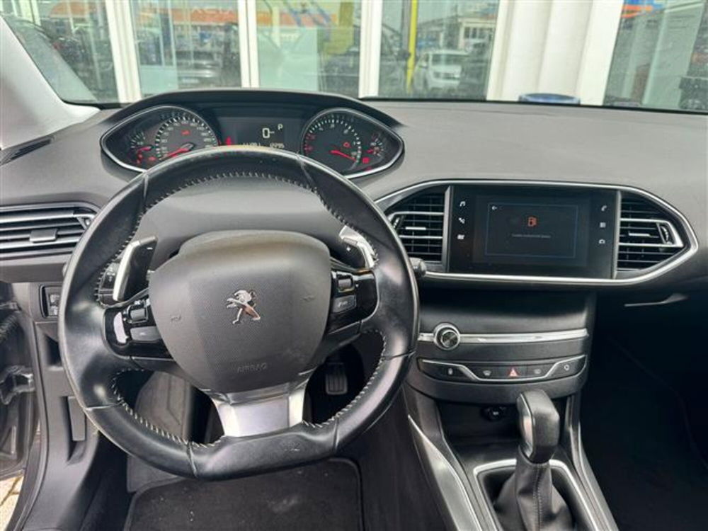 Peugeot 308 SW usata a Livorno (11)