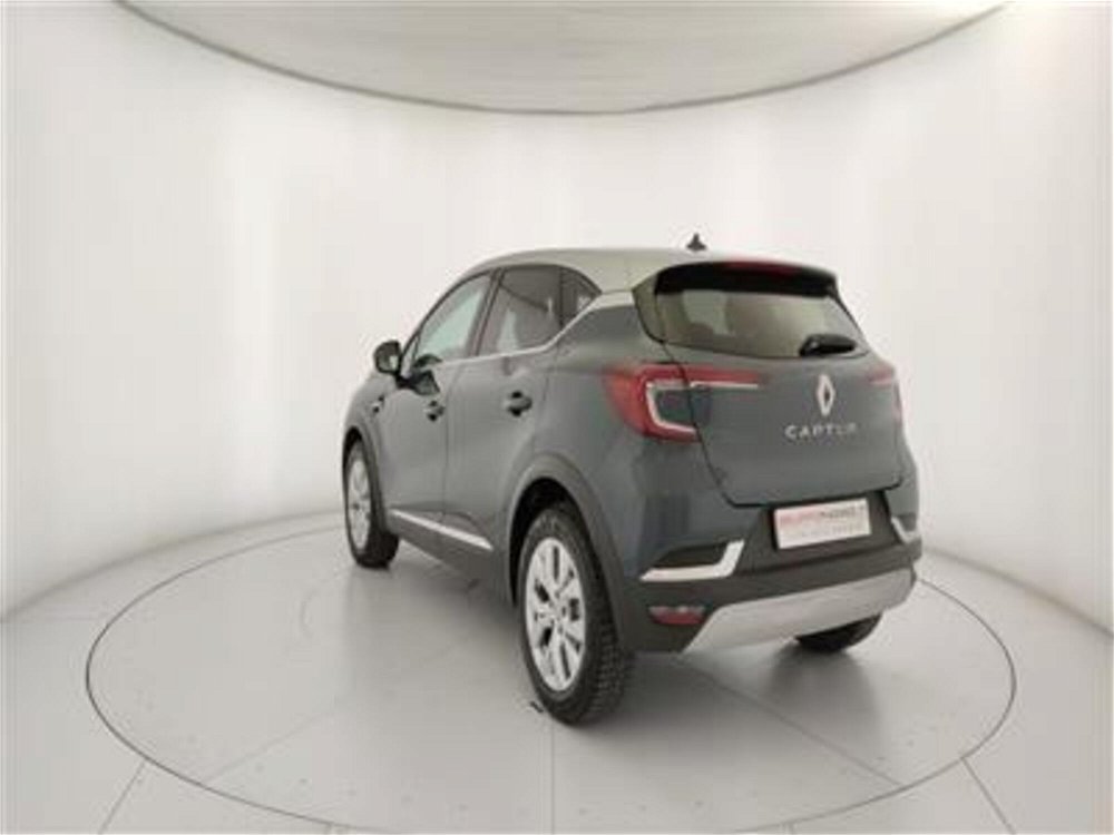 Renault Captur TCe 100 CV GPL Intens  del 2022 usata a Bari (5)