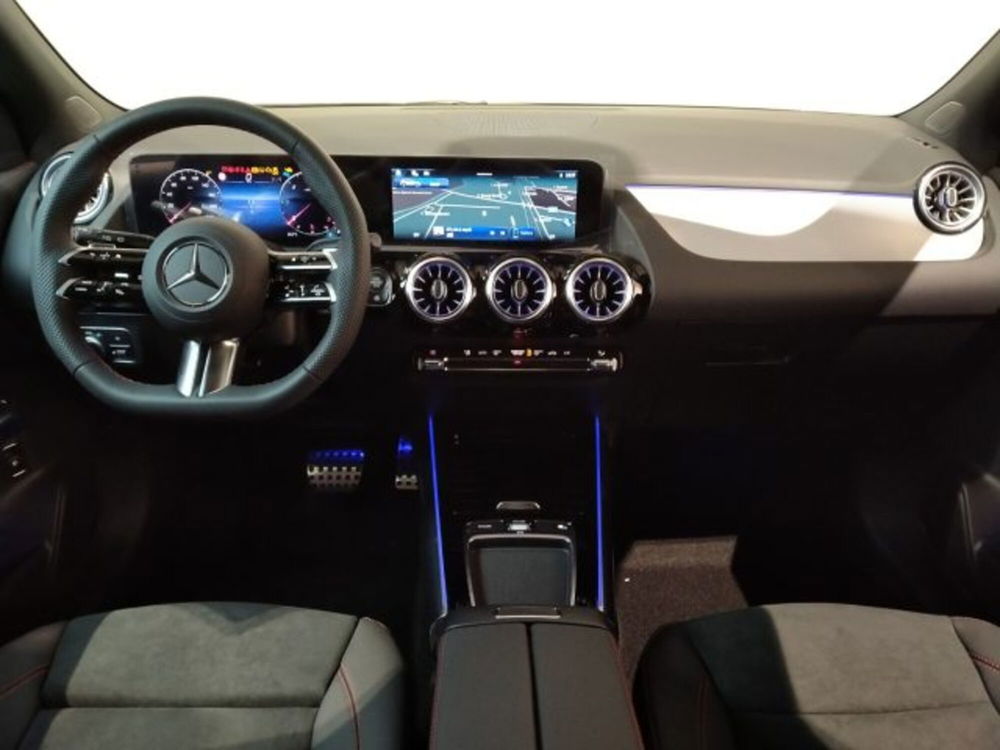 Mercedes-Benz GLA SUV nuova a Bologna (14)