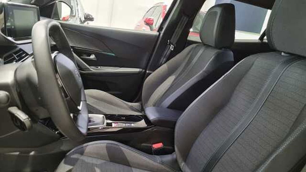 Peugeot 2008 usata a Milano (12)