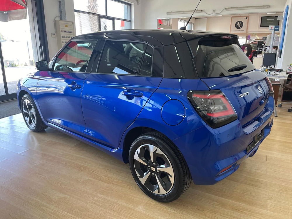 Suzuki Swift nuova a Bari (10)