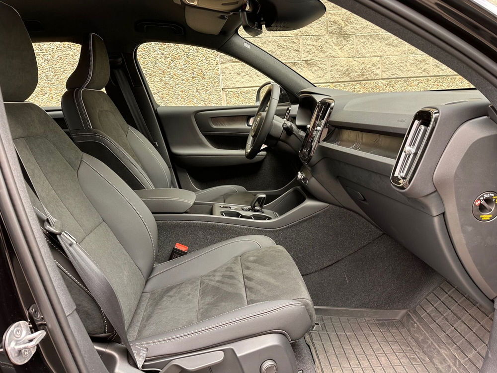 Volvo XC40 nuova a Bergamo (3)